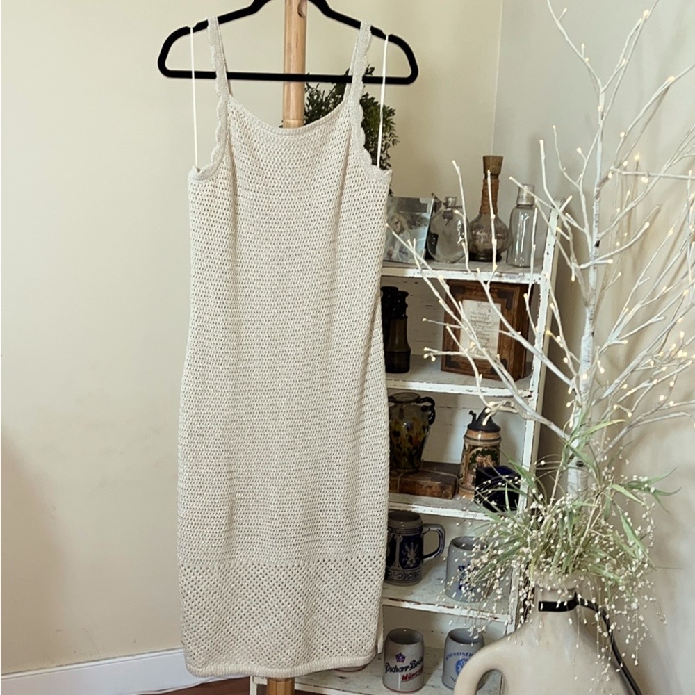 JOIE XL Gorgeous cream w/metallic thread, crocheted fully lined dress w/sparkle.